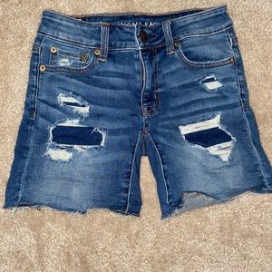 American eagle jean shorts.